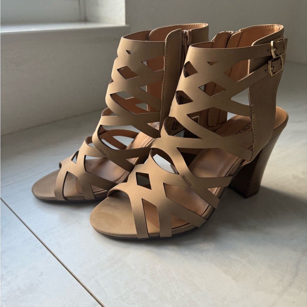 NWOT Marco Republic "Casablanca" Dressy Sandal